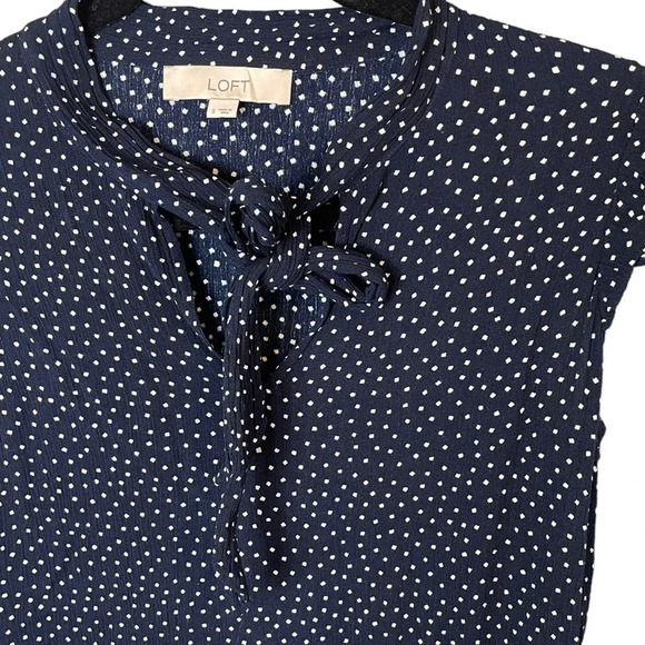 LOFT Women’s Size Small Polka Dot Flutter Sleeve Blouse Neck Tie - Picture 2 of 6